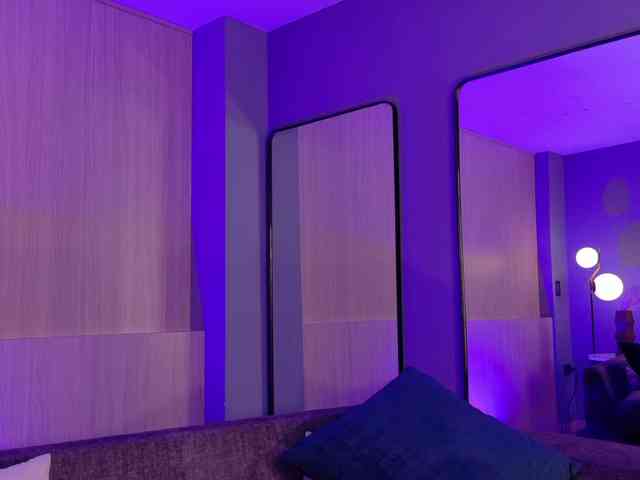 ViolettCastel webcam