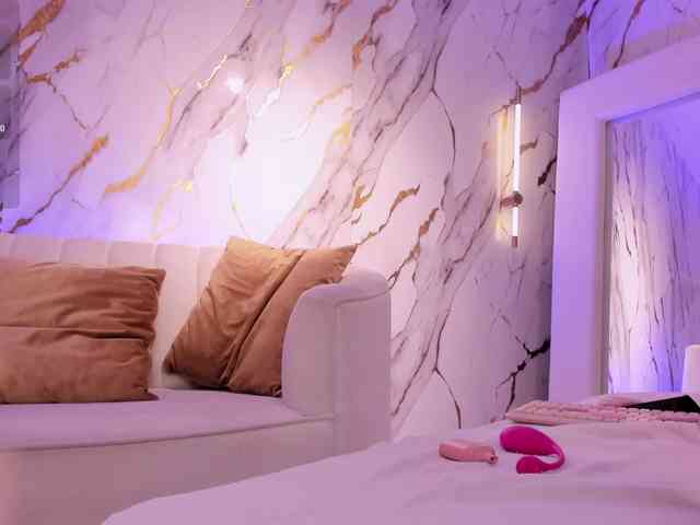ViolettCastel webcam