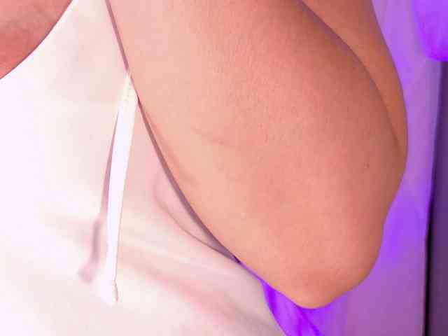 ViolettCastel webcam