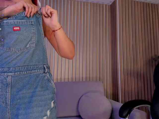 ViolettCastel webcam