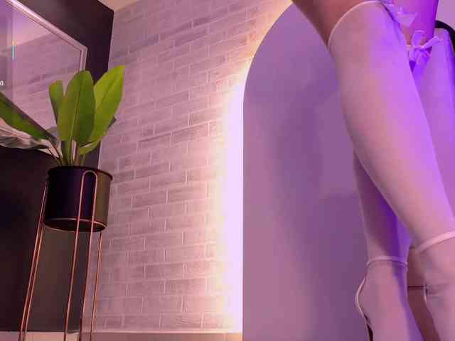 ViolettCastel Live Webcam on BongaCams