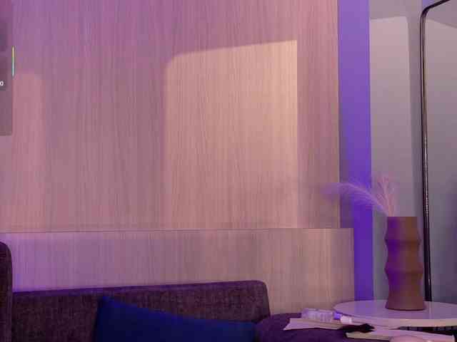 ViolettCastel webcam