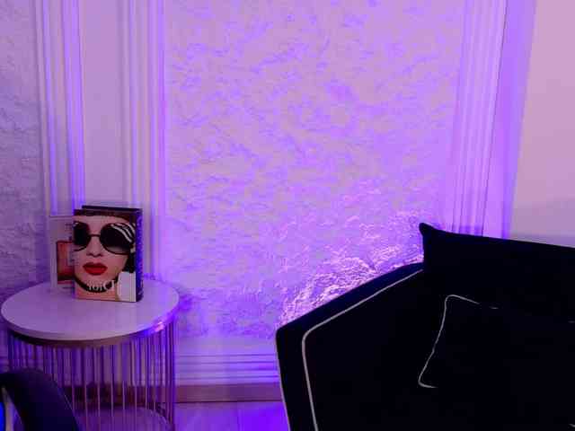 ViolettCastel webcam