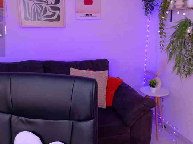 ViolettCastel webcam