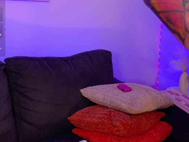 ViolettCastel webcam