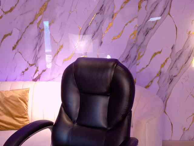 ViolettCastel Live Webcam on BongaCams