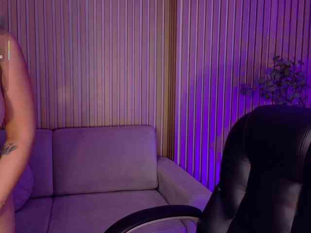 ViolettCastel webcam