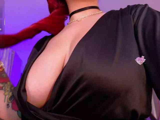 ViolettCastel Live Webcam on BongaCams