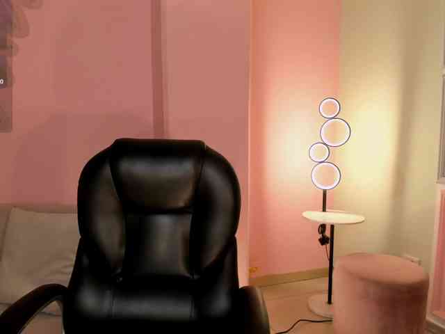 ViolettCastel webcam