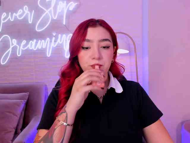 ViolettCastel webcam