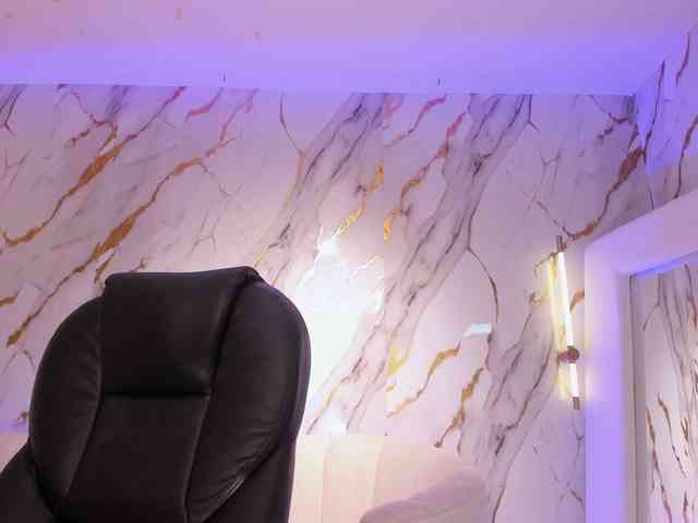 ViolettCastel webcam