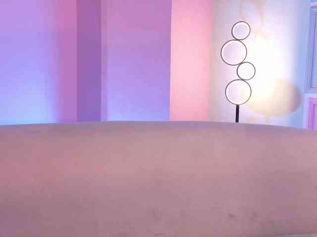 ViolettCastel webcam