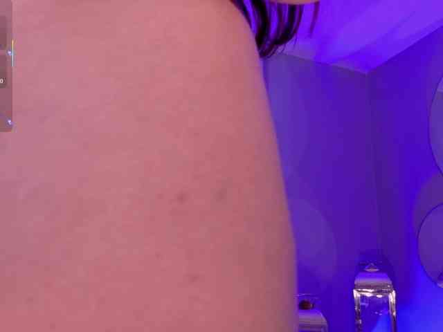 ViolettCastel webcam