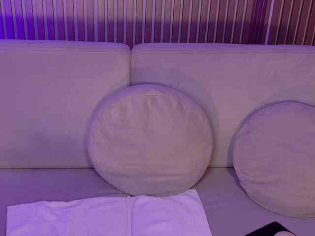 ViolettCastel webcam