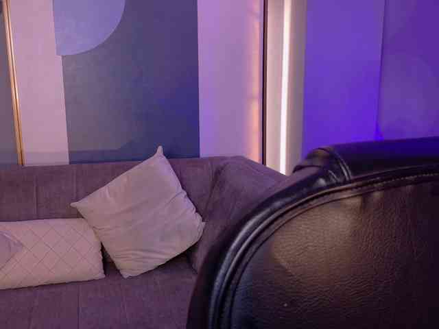 ViolettCastel webcam