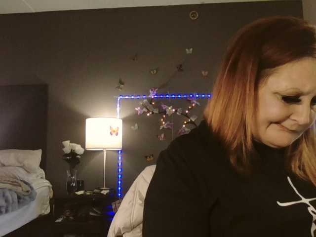 Adelaideskyy's BongaCams show and profile