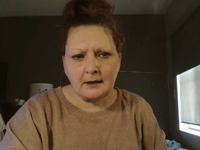 Adelaideskyy's BongaCams show and profile