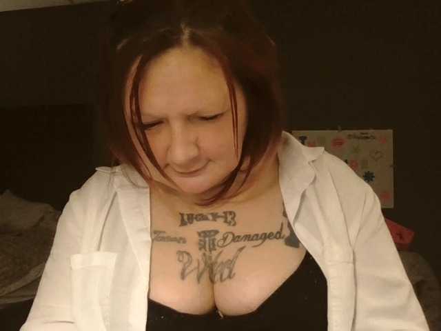 Adelaideskyy's BongaCams show and profile