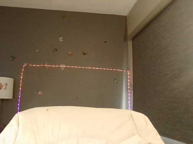 Adelaideskyy's BongaCams show and profile