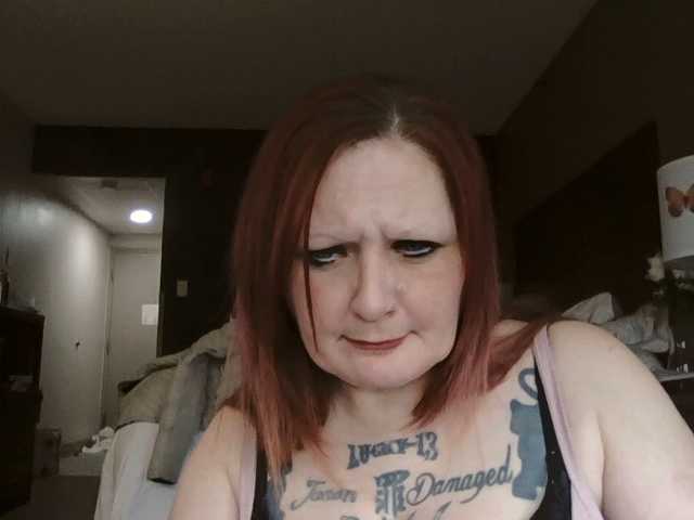 Adelaideskyy's BongaCams show and profile