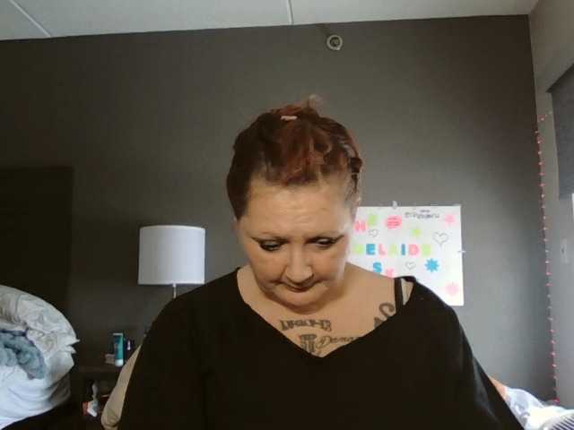 Adelaideskyy's BongaCams show and profile