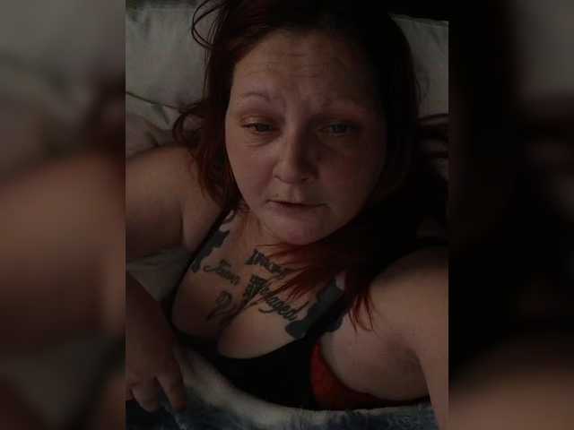 Adelaideskyy's BongaCams show and profile