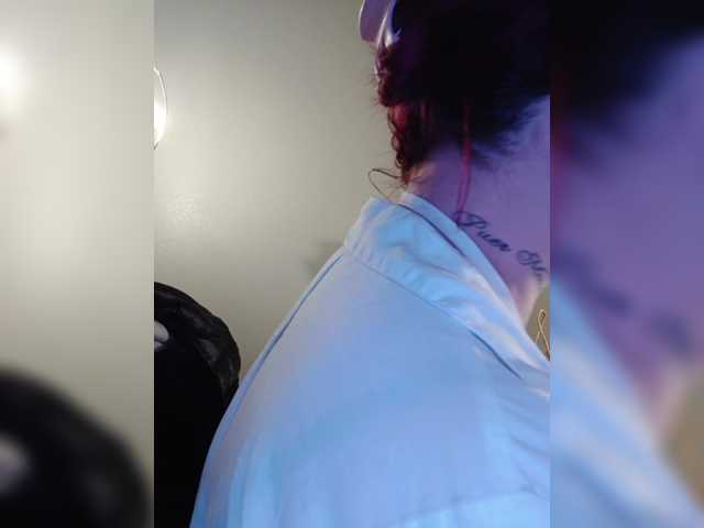 Adelaideskyy's BongaCams show and profile