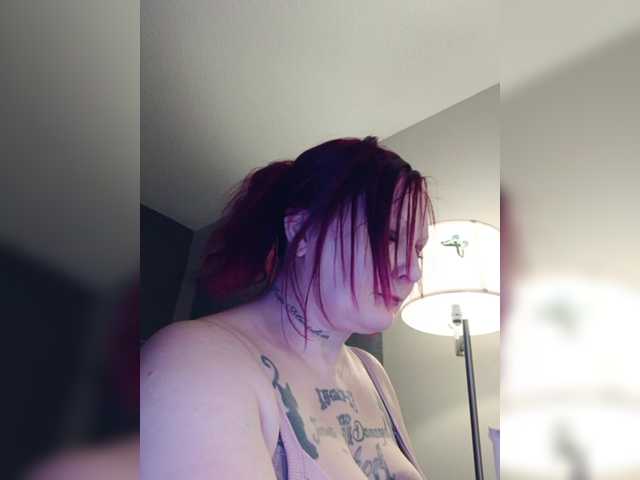 Adelaideskyy from BongaCams is Freechat