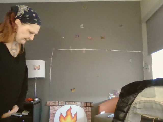 Adelaideskyy's BongaCams show and profile