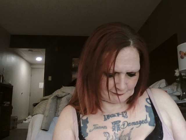 Adelaideskyy's BongaCams show and profile