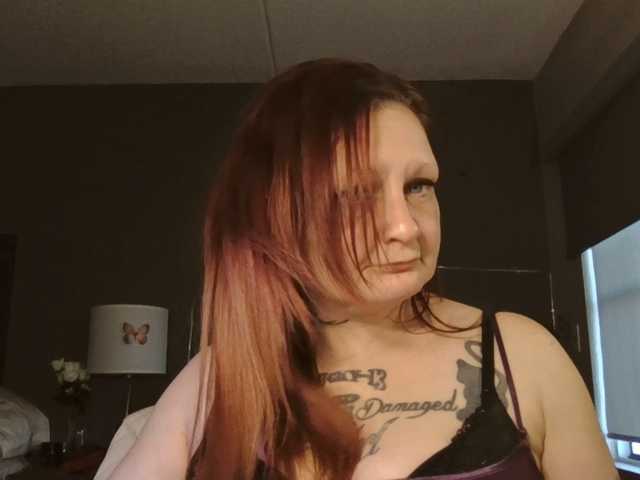 Adelaideskyy's BongaCams show and profile