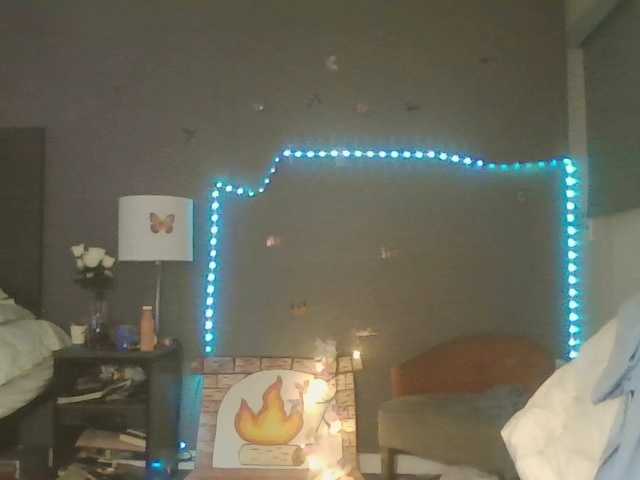 Adelaideskyy's BongaCams show and profile