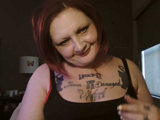 Adelaideskyy's BongaCams show and profile