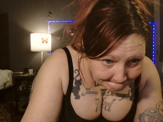 Adelaideskyy's BongaCams show and profile