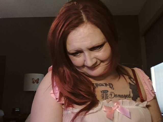 Adelaideskyy's BongaCams show and profile