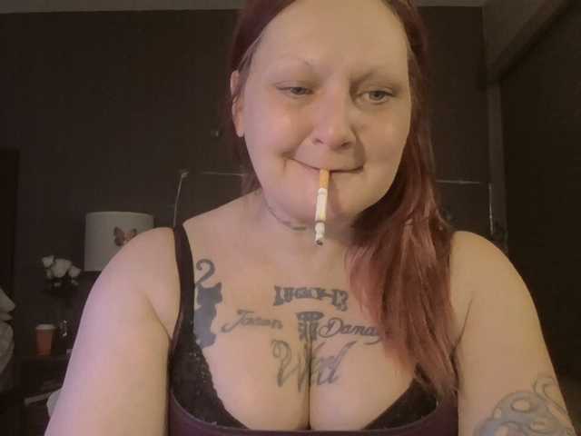 Adelaideskyy's BongaCams show and profile