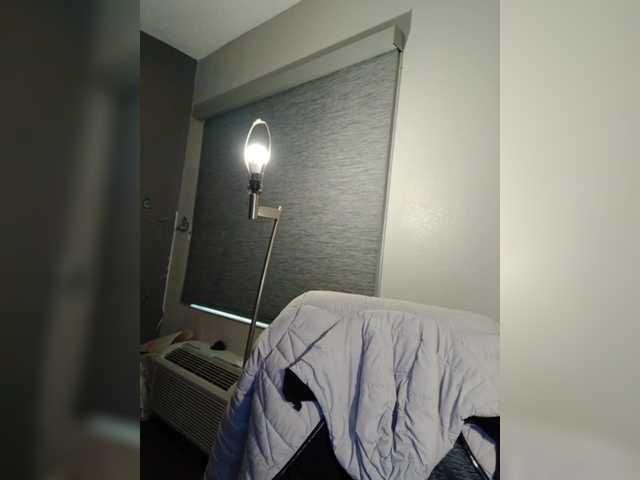 Adelaideskyy's BongaCams show and profile