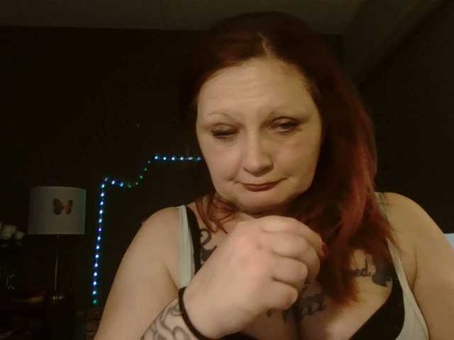 Adelaideskyy's BongaCams show and profile