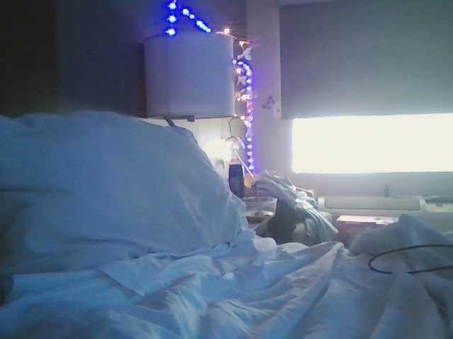 Adelaideskyy's BongaCams show and profile