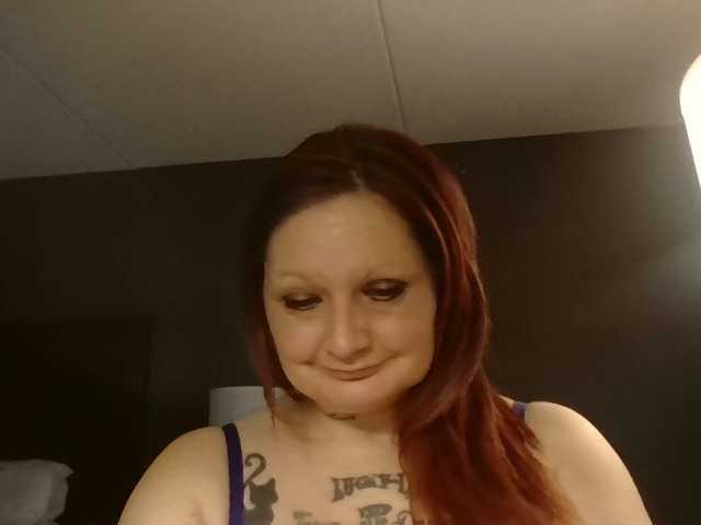 Adelaideskyy's BongaCams show and profile