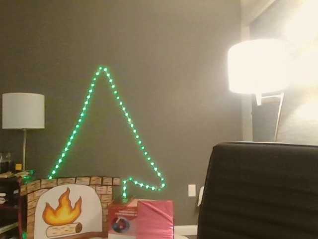 Adelaideskyy's BongaCams show and profile