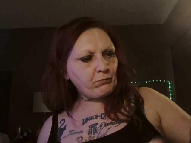 Adelaideskyy's BongaCams show and profile