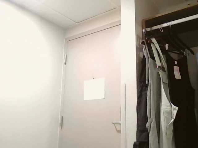 Adelaideskyy's BongaCams show and profile