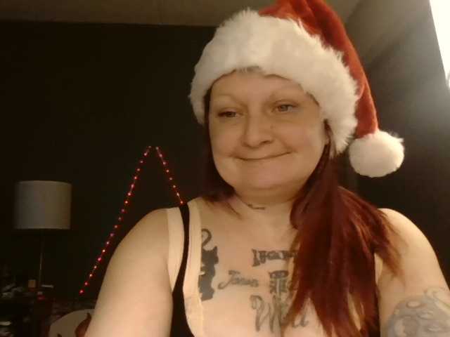 Adelaideskyy's BongaCams show and profile