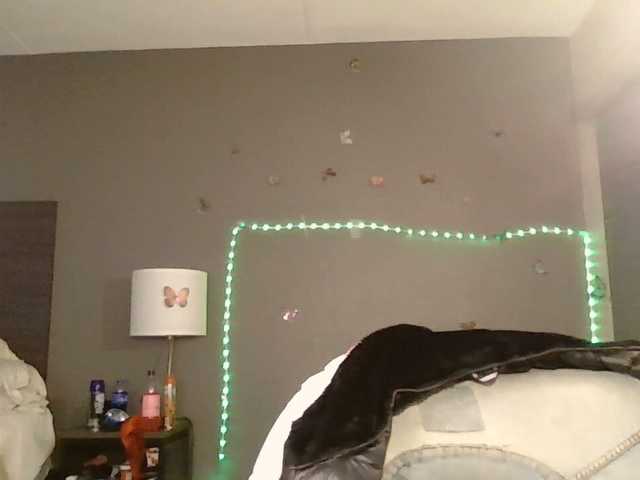 Adelaideskyy's BongaCams show and profile