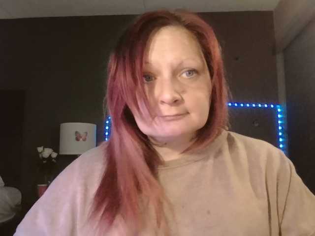 Adelaideskyy's BongaCams show and profile