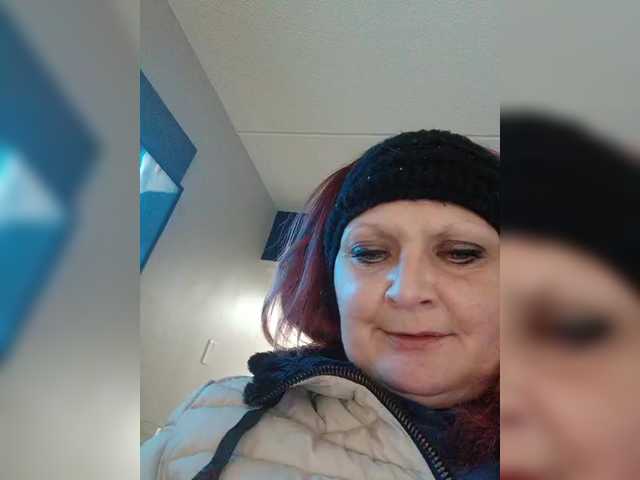 Adelaideskyy's BongaCams show and profile