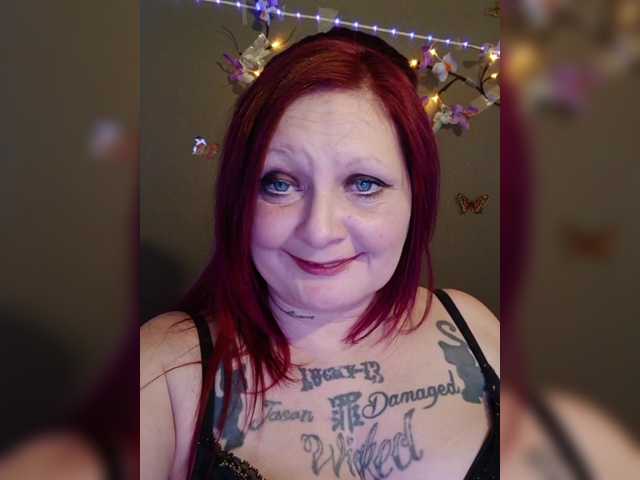 Adelaideskyy — It's valentine's day fellas! Treat your ladies well...gifts are on sale...pretty much anything goes!