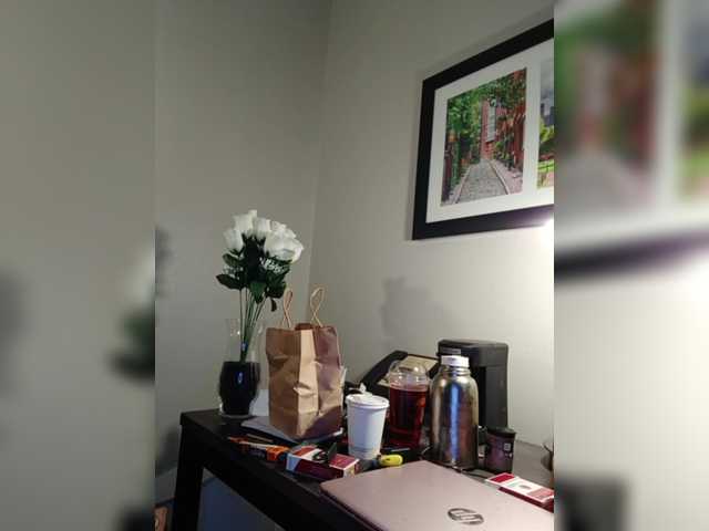 Adelaideskyy's BongaCams show and profile