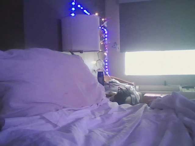 Adelaideskyy's BongaCams show and profile